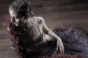 Bauchtanz Kurs Zürich - Orientalischer Tanz Übungen - Bauchtanz Show buchen